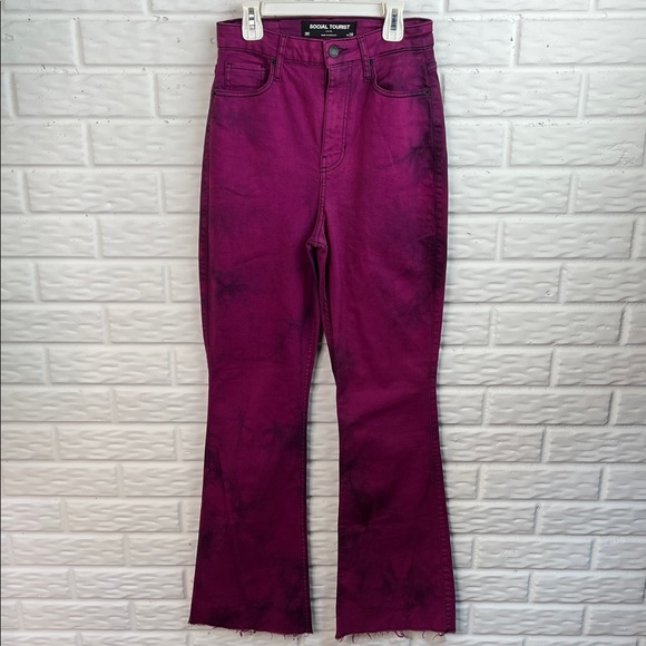 SOCIAL TOURIST HOLLISTER HIGH RISE FLARE JEANS RAW HEM HOT PINK SZ 26/32 - Picture 1 of 14